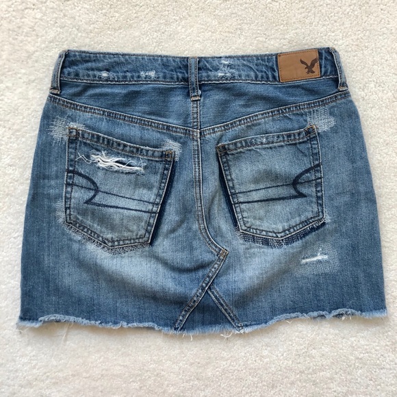 AE Distressed Denim Skirt - Picture 2 of 4